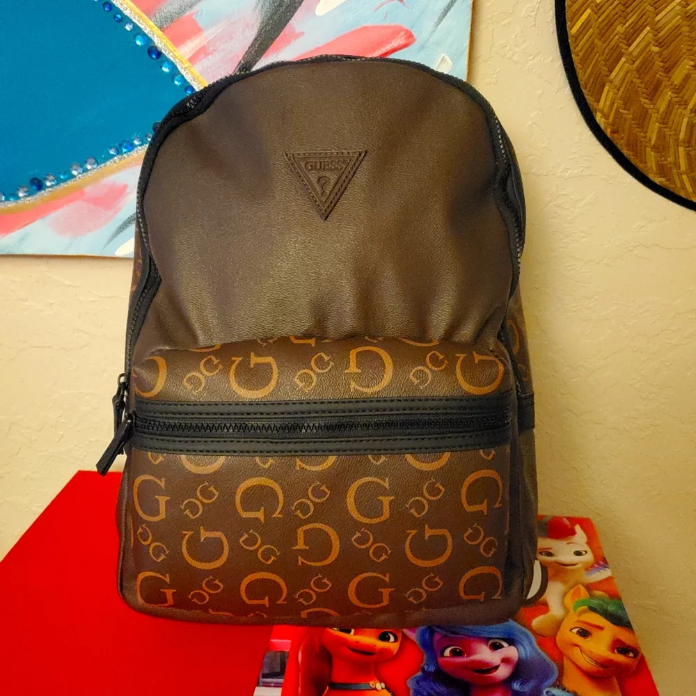 Guess Backpack - Picture 1 of 4